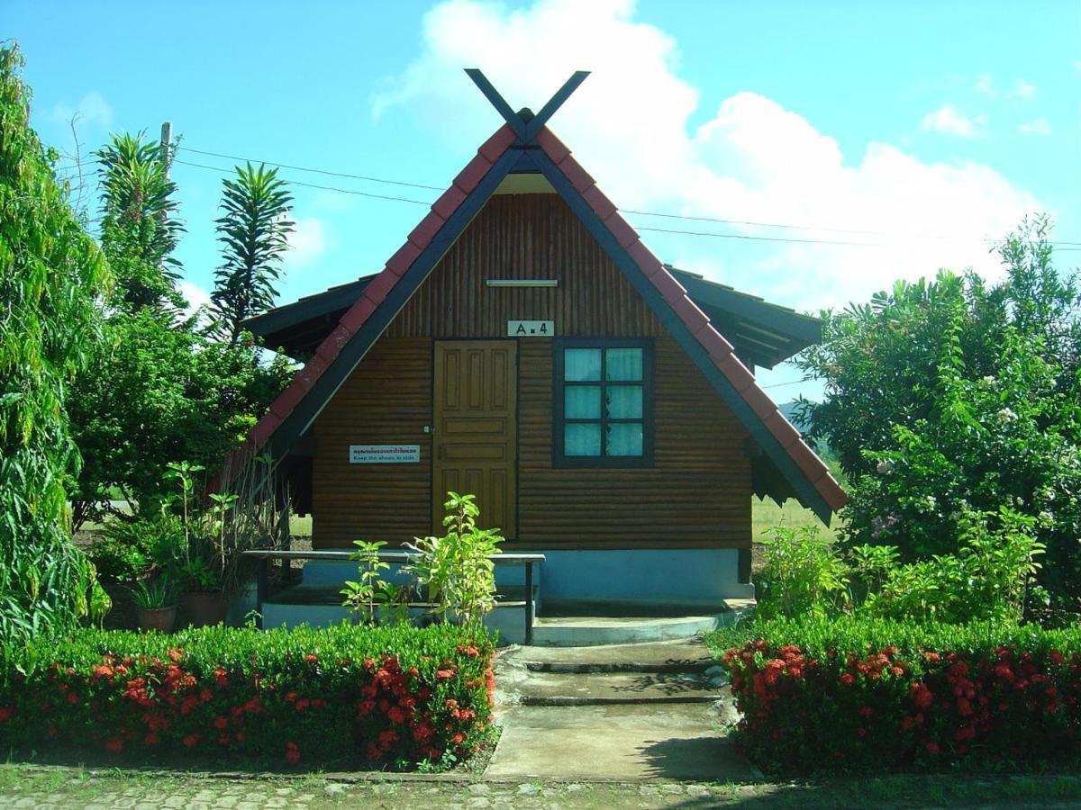 Mae Chaem Hotel And Resort Esterno foto
